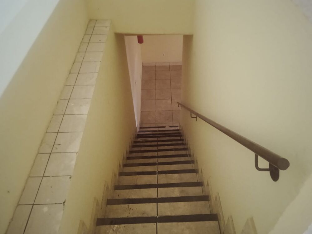 Casa para alugar com 8 quartos, 450m² - Foto 6