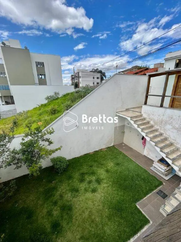 Casa, 5 quartos, 200 m² - Foto 1