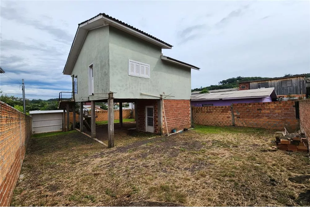 Casa à venda com 2 quartos, 360m² - Foto 4