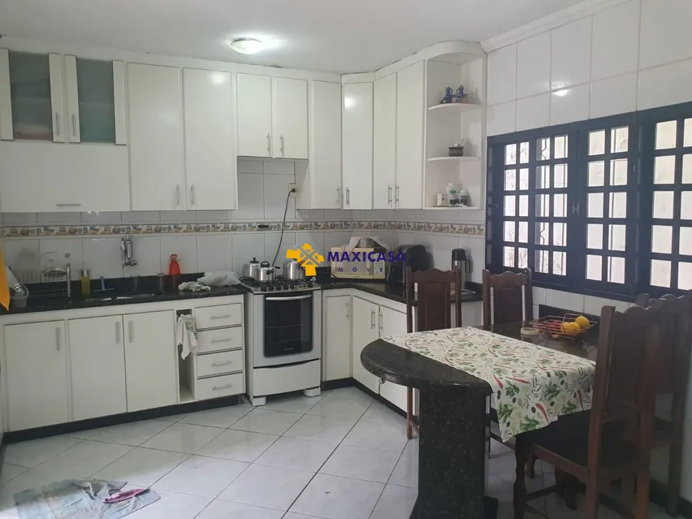Casa, 3 quartos, 390 m² - Foto 1