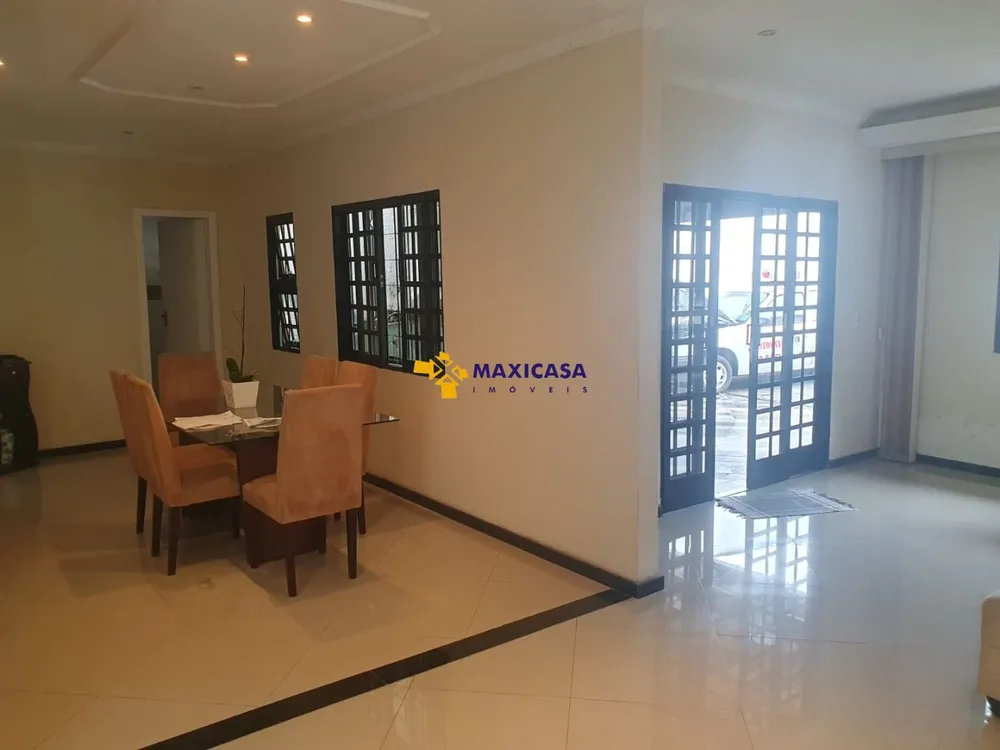 Casa, 3 quartos, 390 m² - Foto 2
