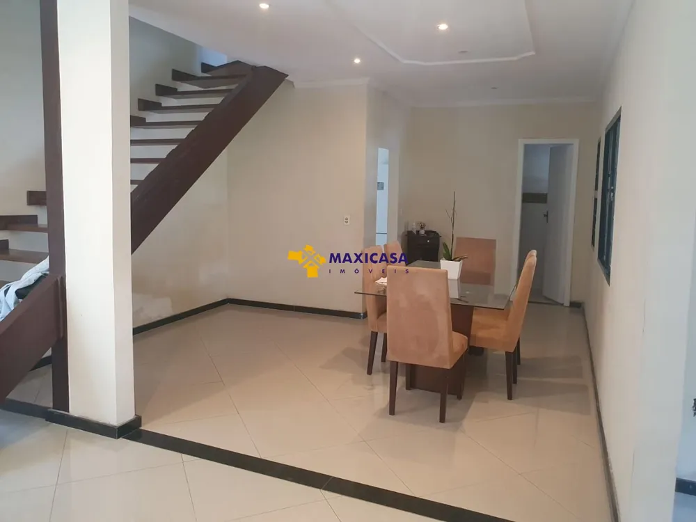 Casa, 3 quartos, 390 m² - Foto 3