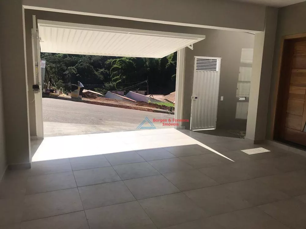 Casa à venda com 3 quartos, 268m² - Foto 4