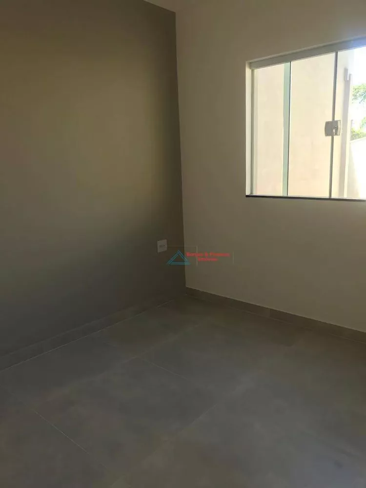 Casa à venda com 3 quartos, 268m² - Foto 11