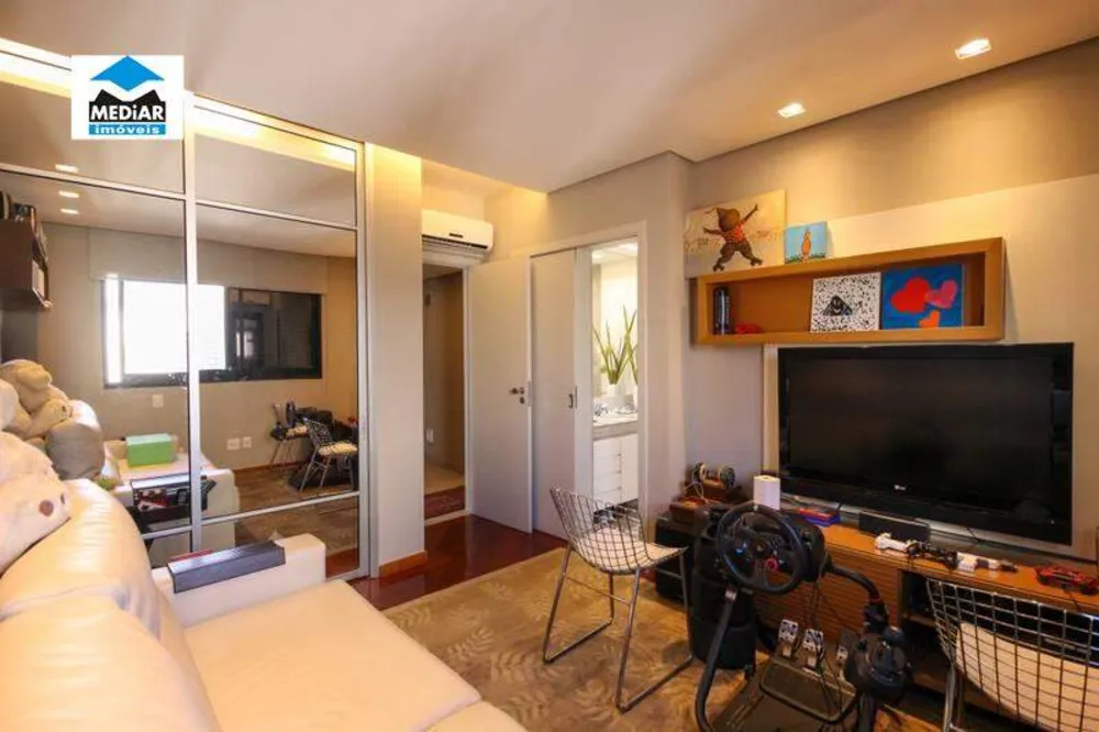 Apartamento, 4 quartos, 216 m² - Foto 8