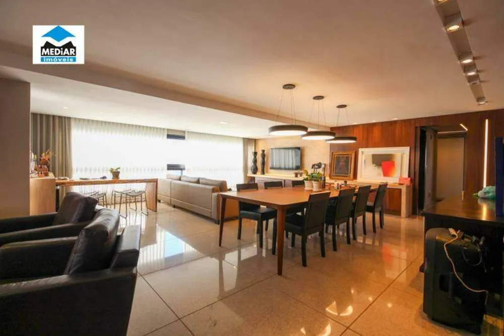Apartamento, 4 quartos, 216 m² - Foto 2