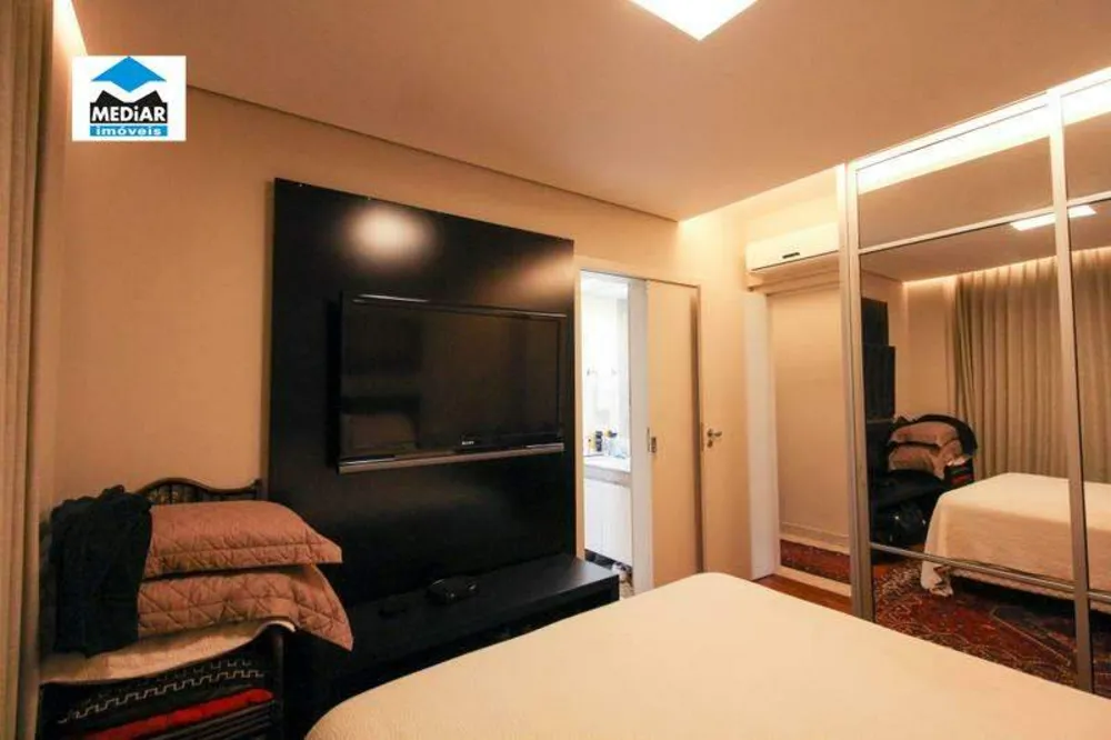 Apartamento, 4 quartos, 216 m² - Foto 11