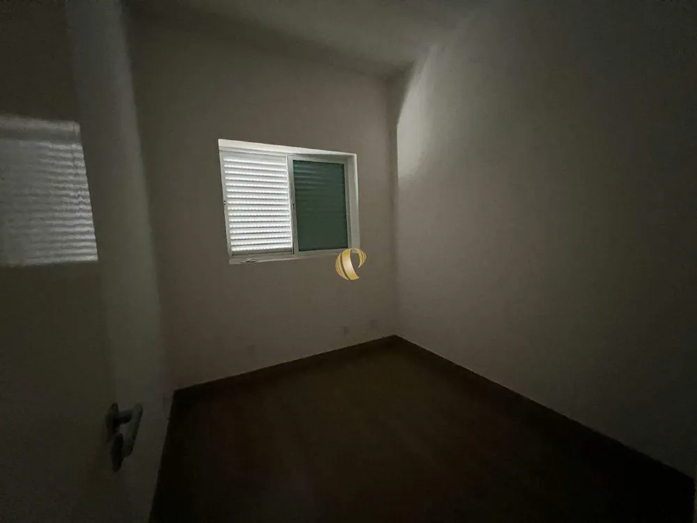 Casa, 8 quartos, 225 m² - Foto 10