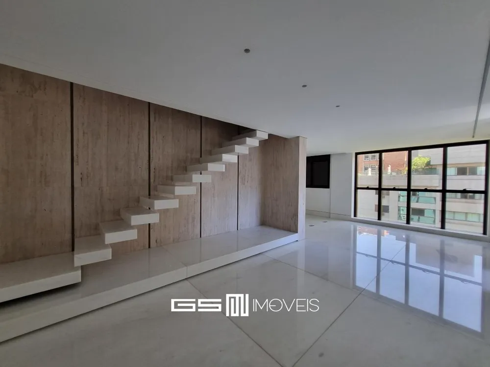 Cobertura, 3 quartos, 220 m² - Foto 1