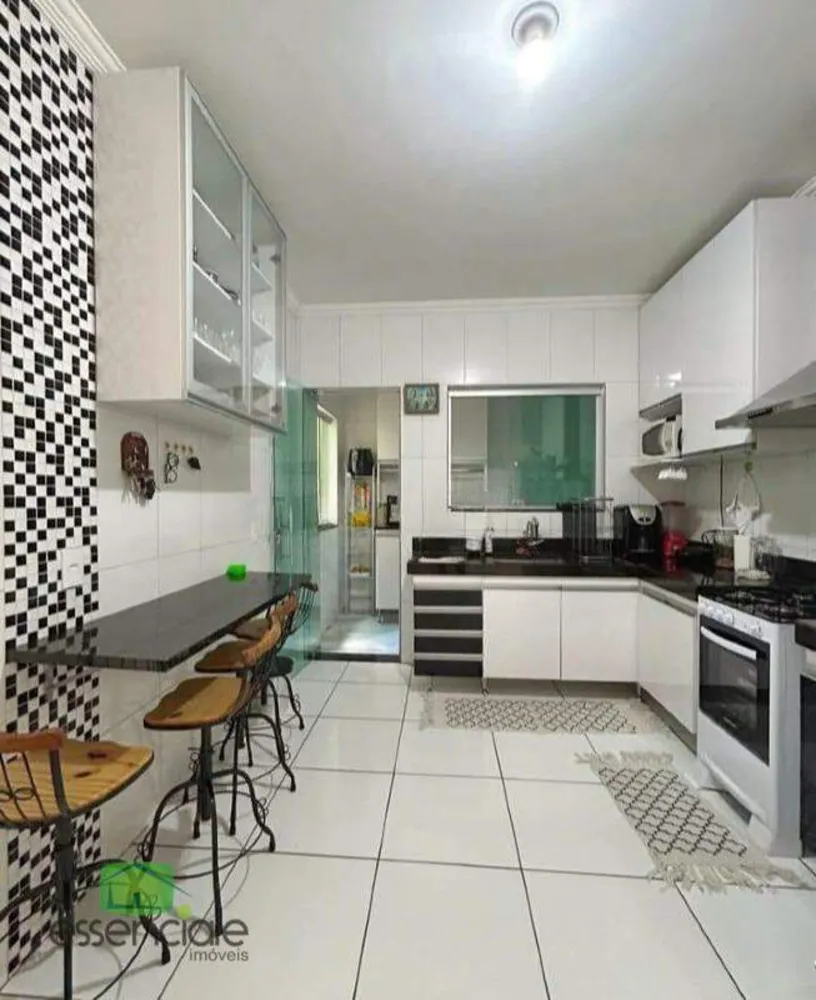 Casa, 3 quartos, 176 m² - Foto 8