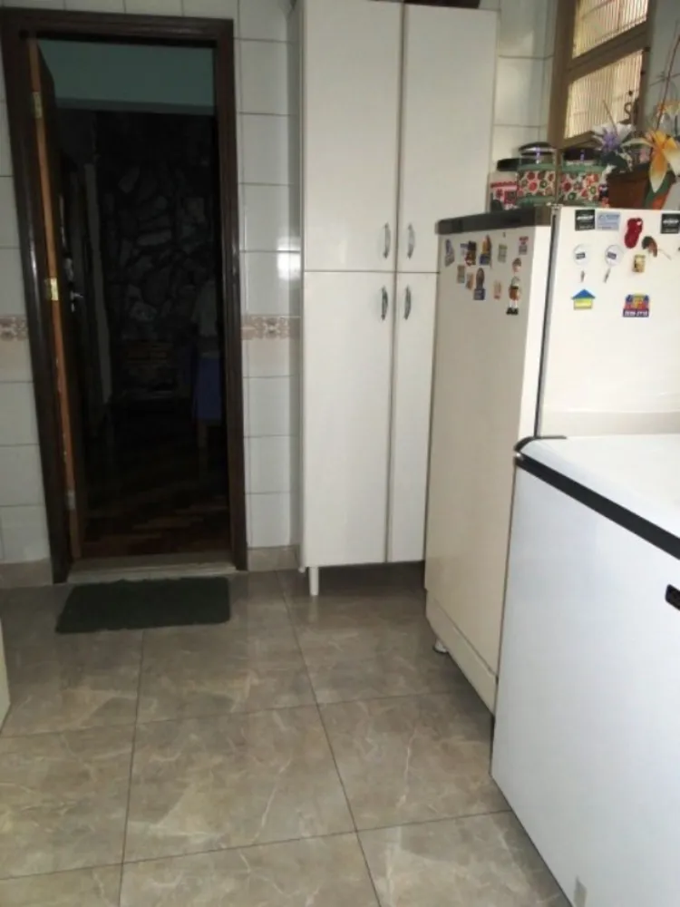 Casa, 4 quartos, 318 m² - Foto 3