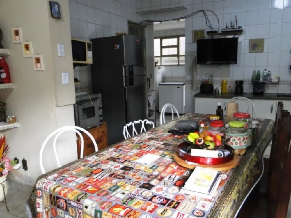 Casa, 4 quartos, 318 m² - Foto 1