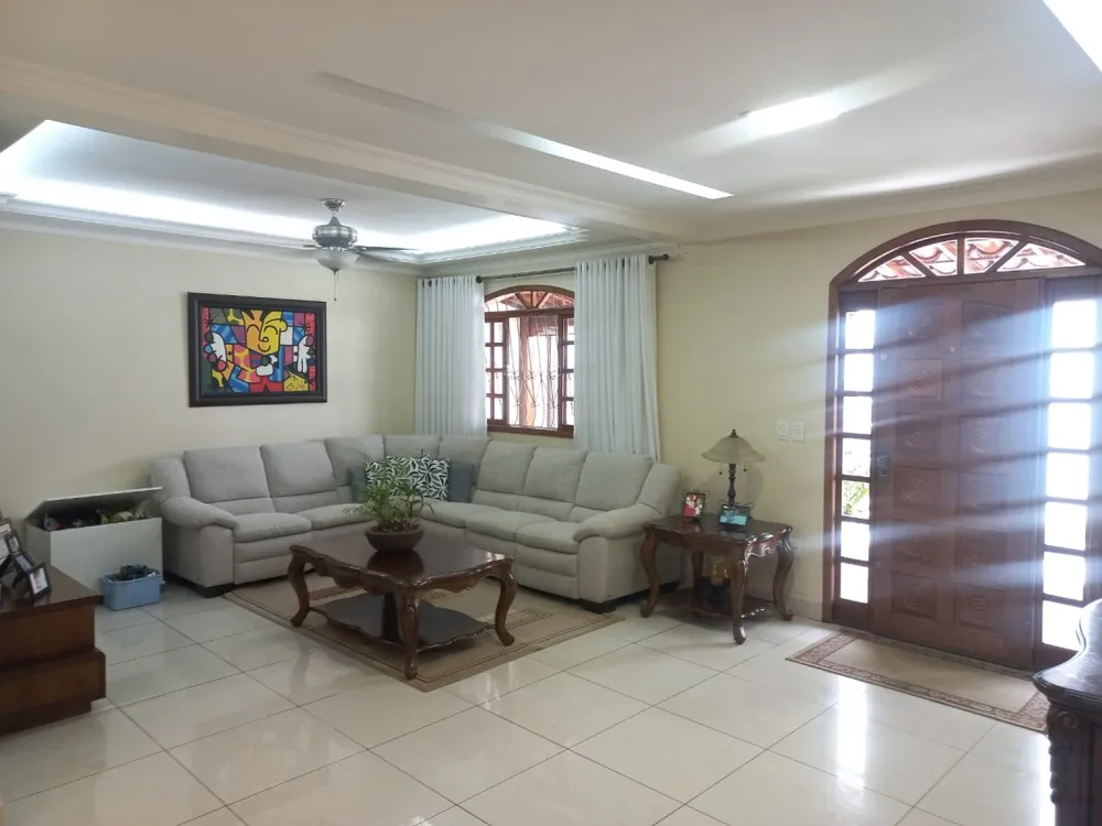Casa, 3 quartos, 173 m² - Foto 2