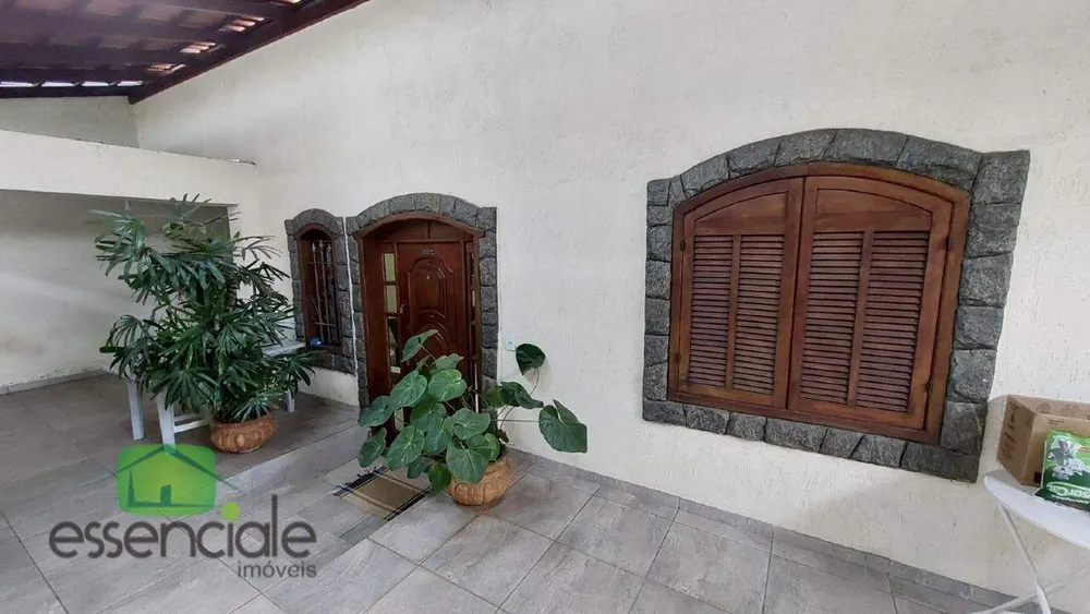 Casa, 4 quartos, 250 m² - Foto 1