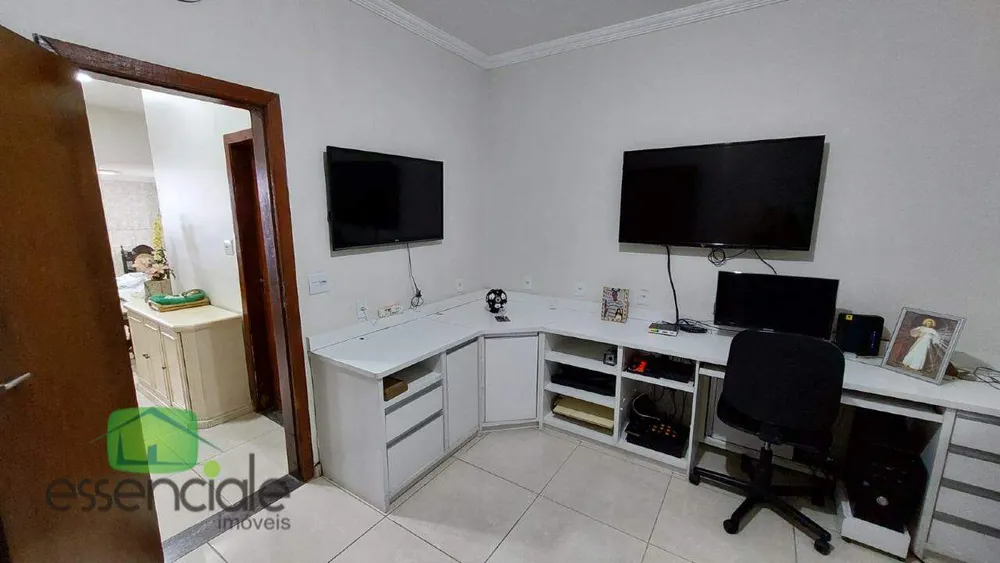 Casa, 4 quartos, 250 m² - Foto 20