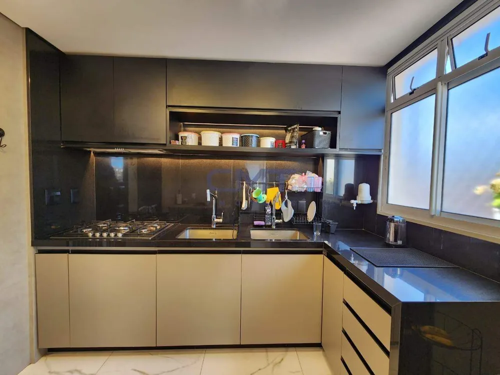 Cobertura, 4 quartos, 210 m² - Foto 2