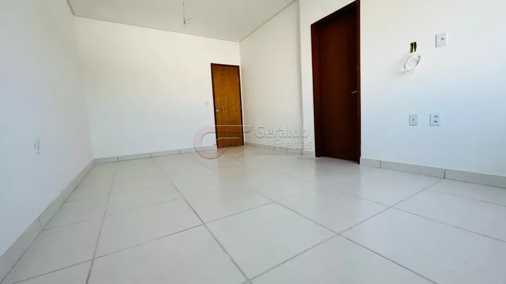 Casa à venda com 3 quartos, 110m² - Foto 11