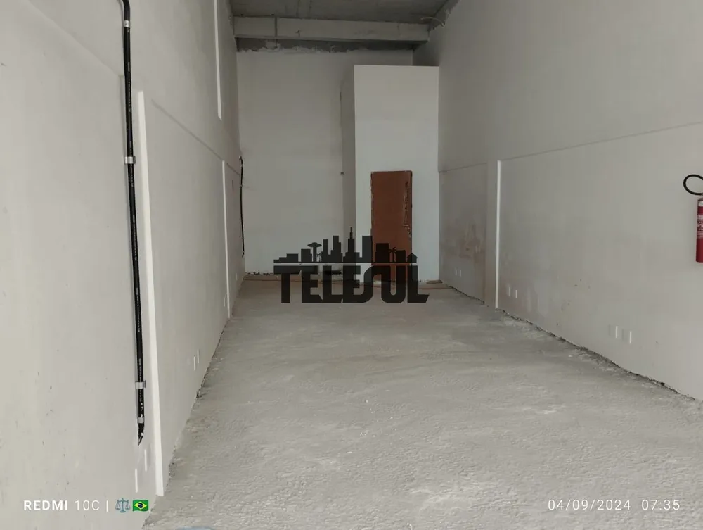 Depósito-Galpão, 68 m² - Foto 1