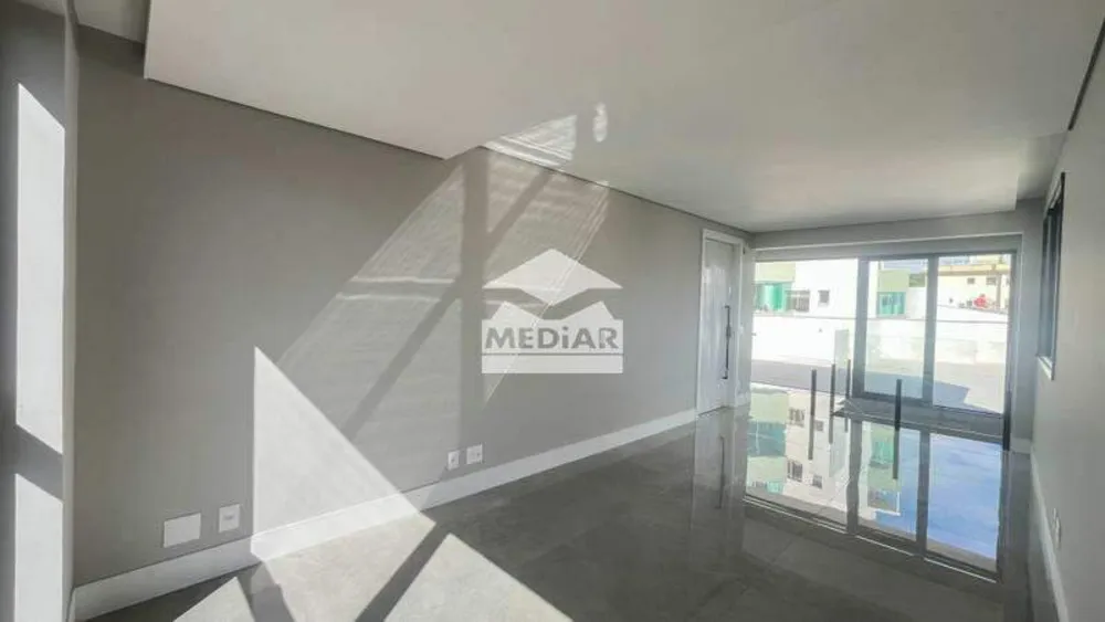Cobertura, 3 quartos, 129 m² - Foto 2