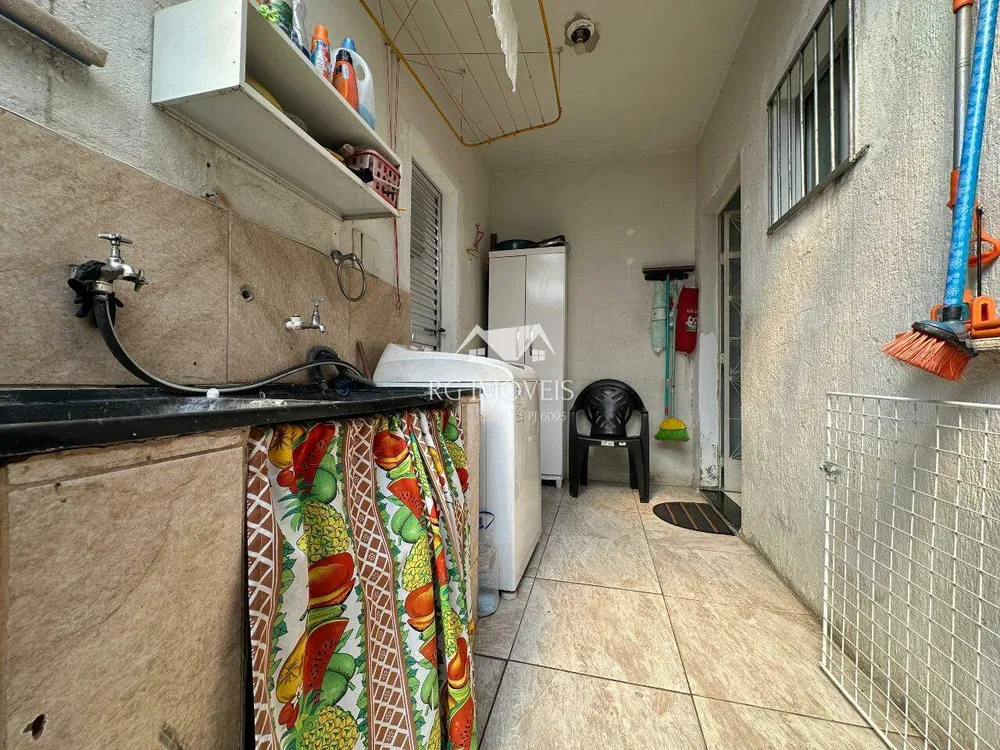 Casa, 4 quartos, 138 m² - Foto 2