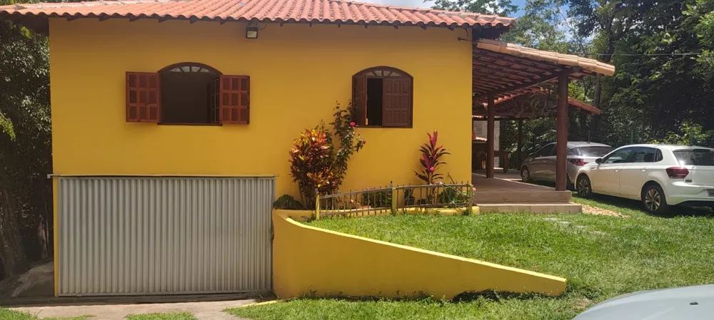 Chácara à venda com 6 quartos, 300m² - Foto 1