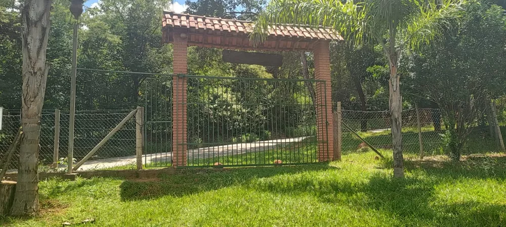 Chácara à venda com 6 quartos, 300m² - Foto 3