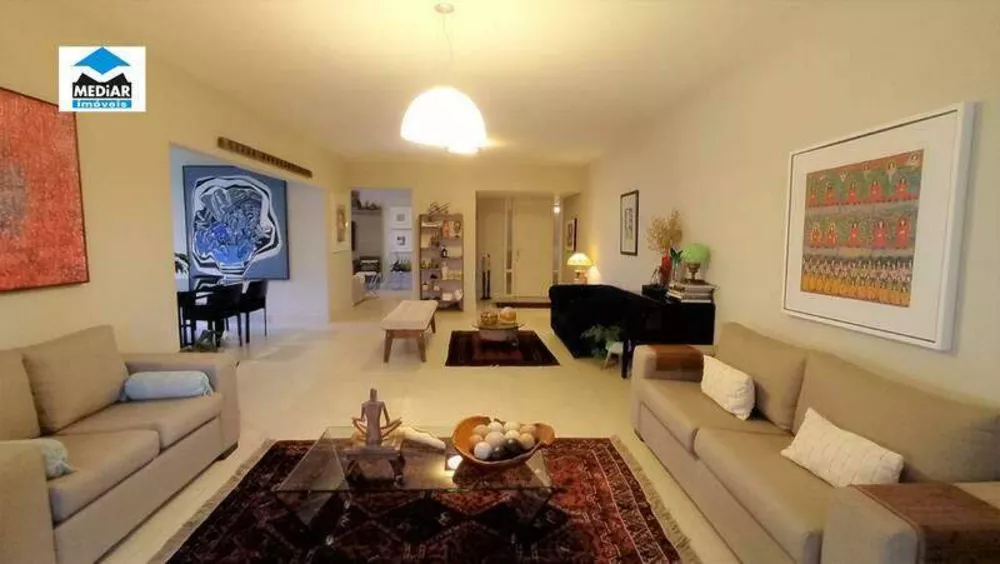 Apartamento à venda com 4 quartos, 260m² - Foto 1