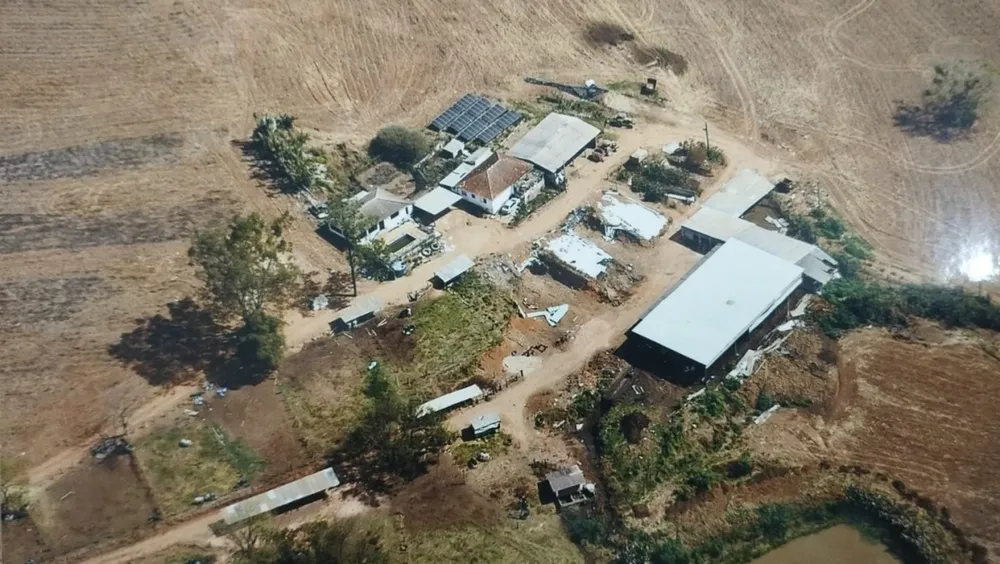 Sítio, 1 quarto, 19 hectares - Foto 1