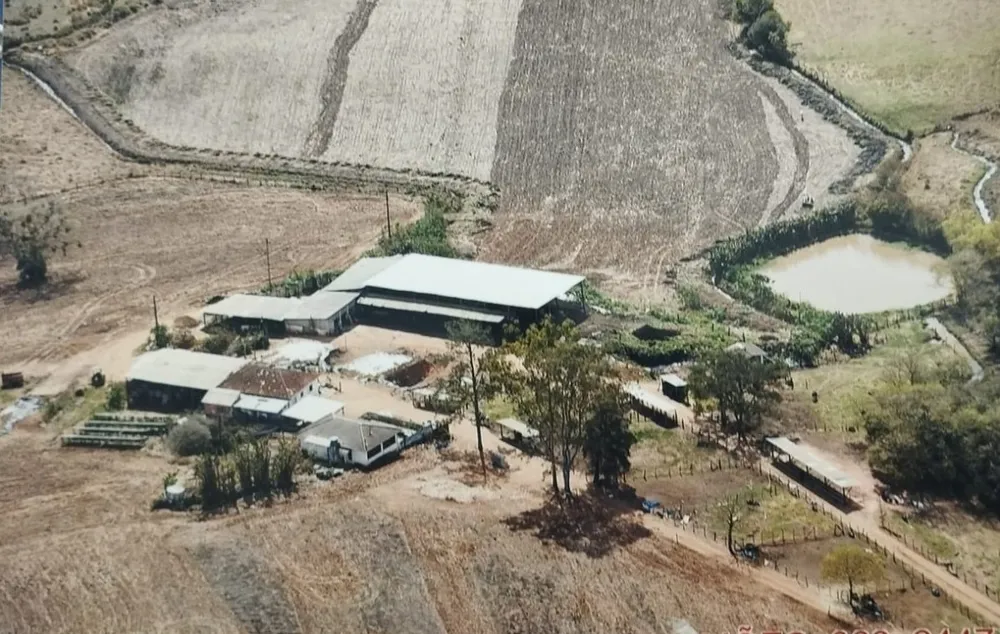 Sítio, 1 quarto, 19 hectares - Foto 3