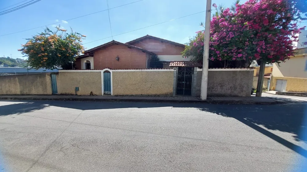 Casa, 4 quartos, 408 m² - Foto 1