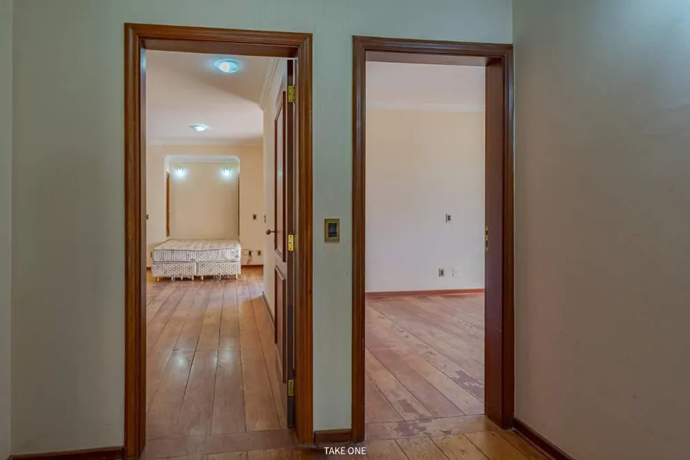 Casa, 6 quartos, 3903 m² - Foto 5