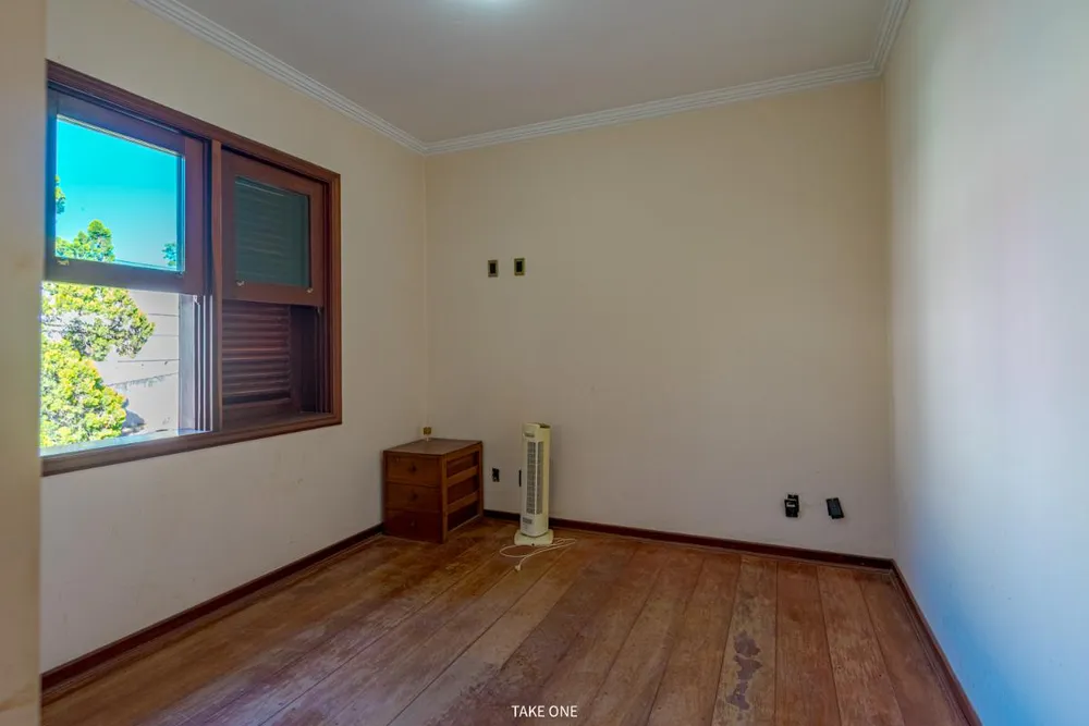 Casa, 6 quartos, 3903 m² - Foto 4