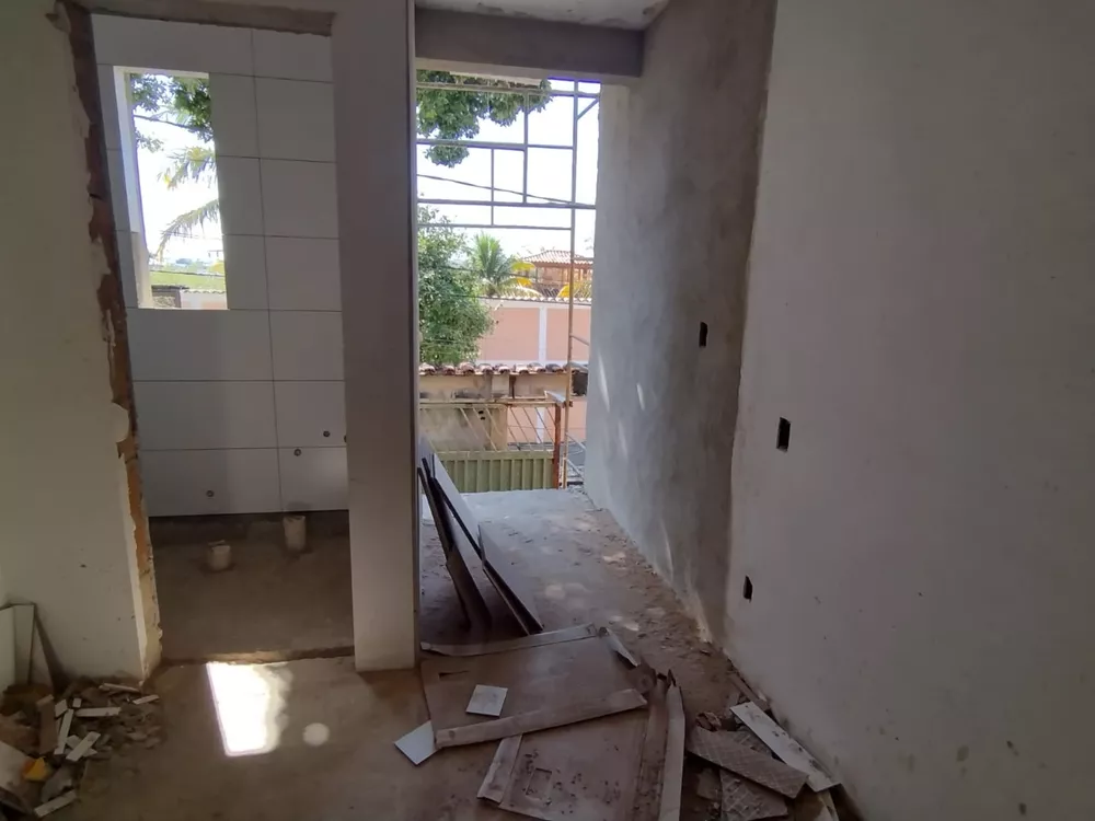 Casa à venda com 2 quartos, 48m² - Foto 4