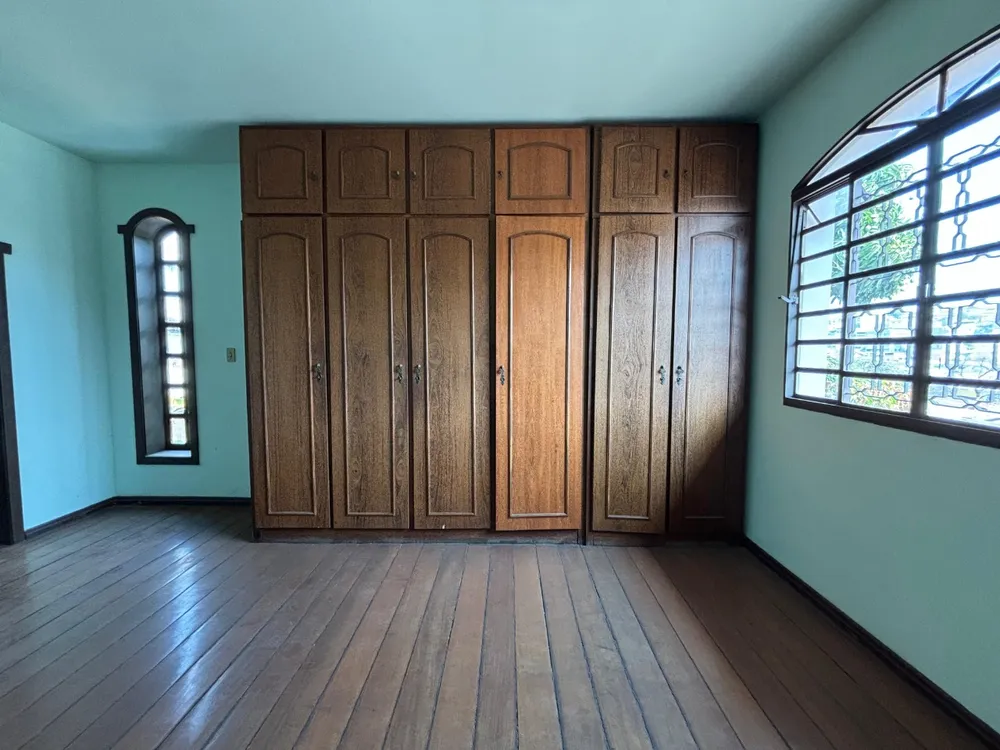 Casa, 6 quartos, 350 m² - Foto 9