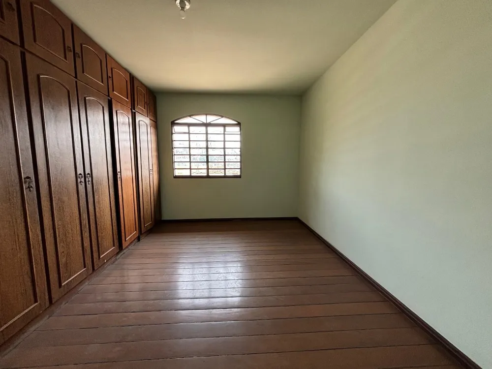 Casa, 6 quartos, 350 m² - Foto 8