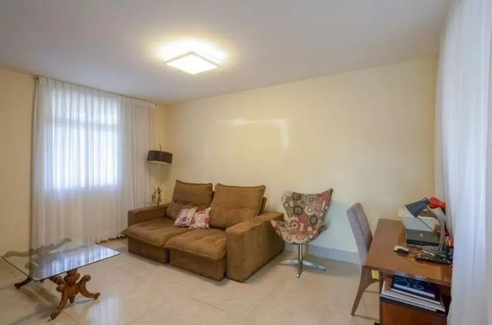 Apartamento à venda com 4 quartos, 180m² - Foto 2