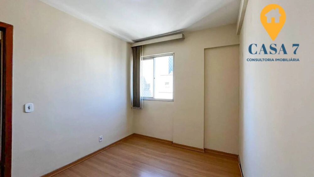 Apartamento à venda com 2 quartos, 63m² - Foto 2