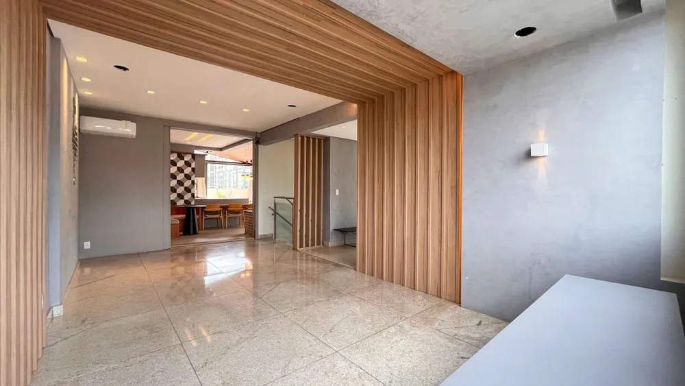 Cobertura, 3 quartos, 220 m² - Foto 1