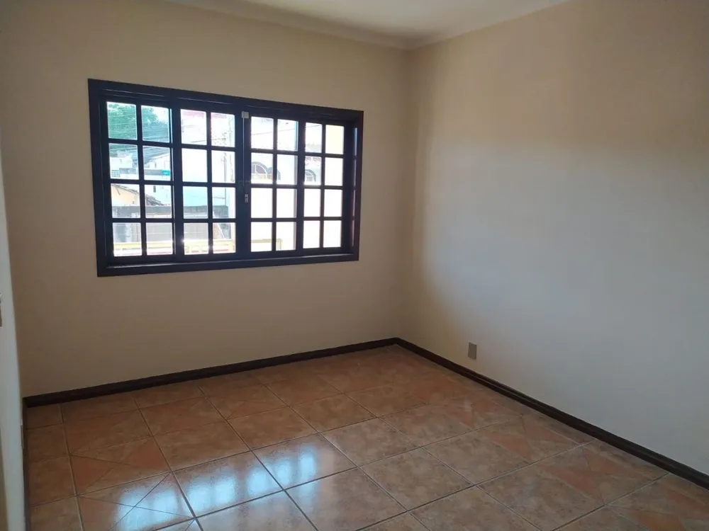 Casa, 4 quartos, 245 m² - Foto 4