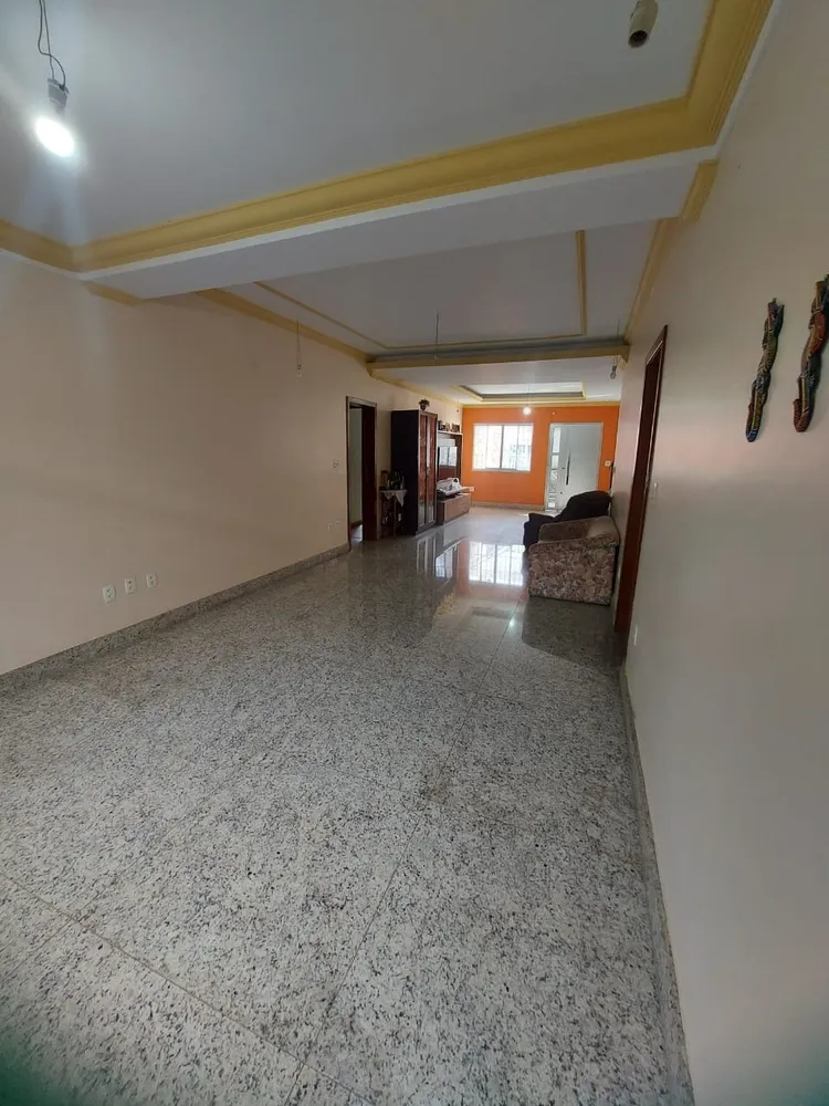 Casa, 6 quartos, 320 m² - Foto 2