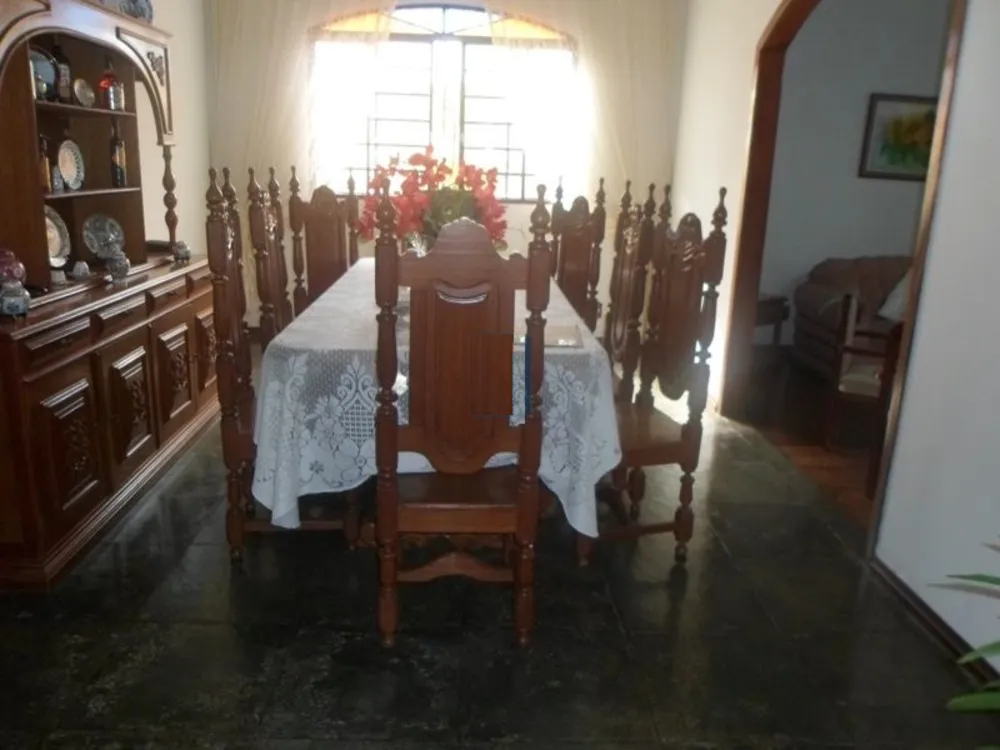 Casa, 4 quartos, 268 m² - Foto 2