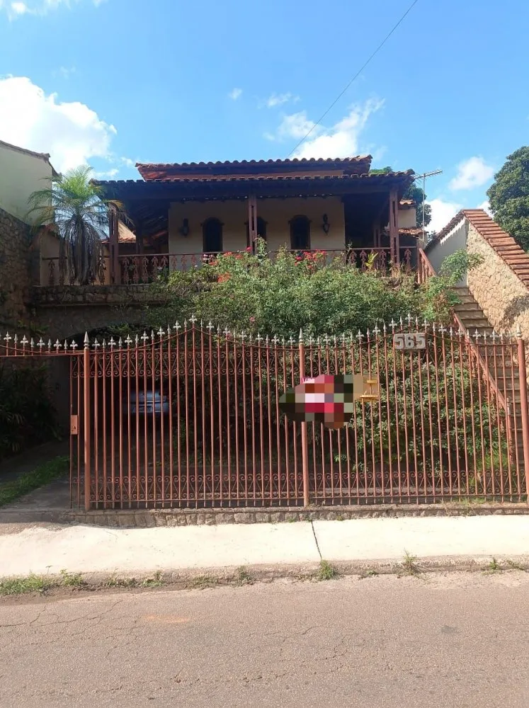 Casa, 3 quartos, 340 m² - Foto 1