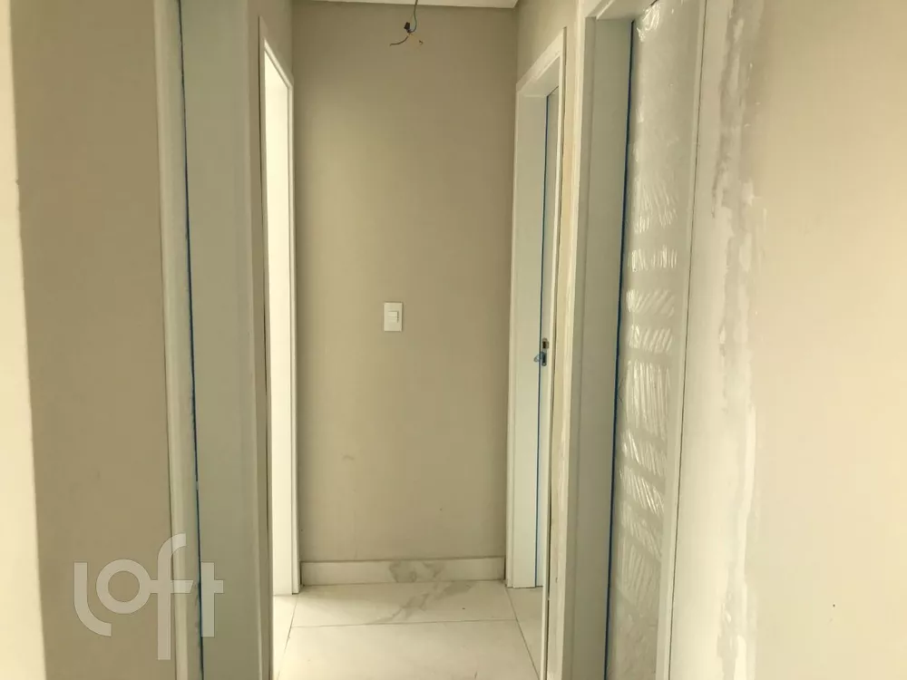 Apartamento à venda com 3 quartos, 65m² - Foto 2