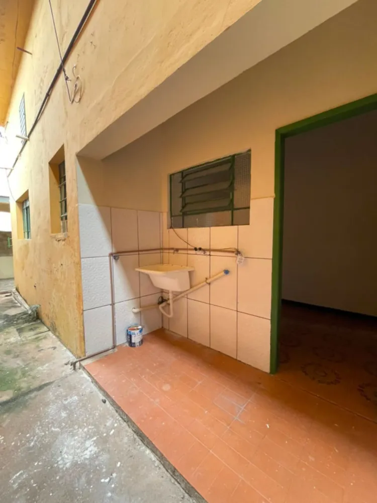 Casa, 4 quartos, 229 m² - Foto 2