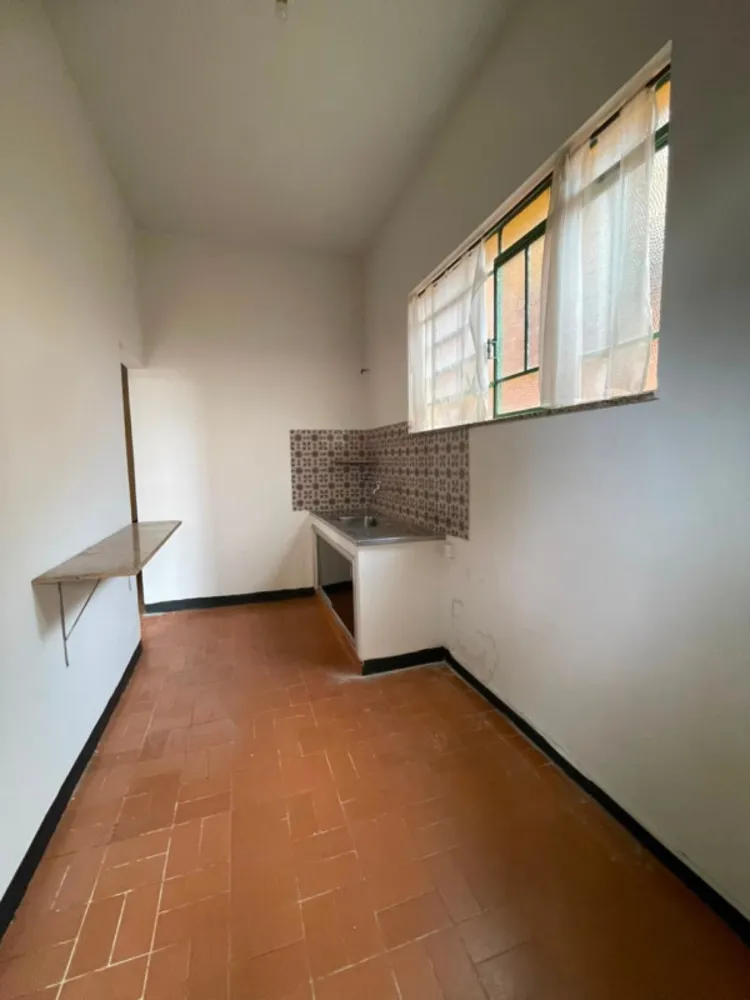 Casa, 4 quartos, 229 m² - Foto 1