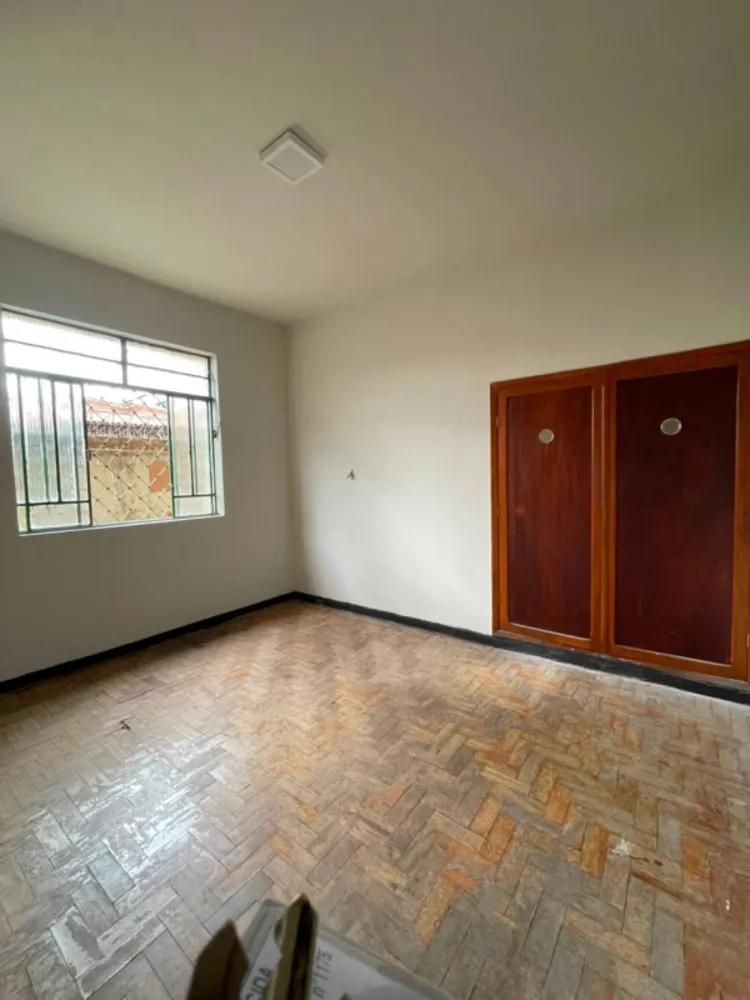 Casa, 4 quartos, 229 m² - Foto 4