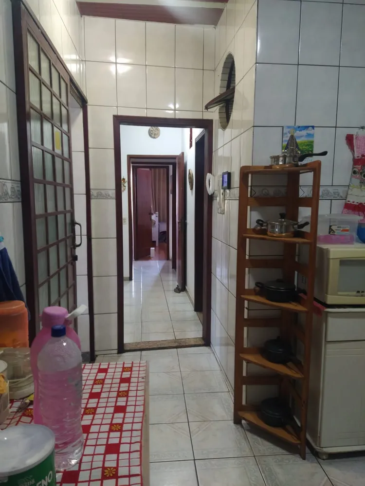 Casa, 4 quartos, 250 m² - Foto 9