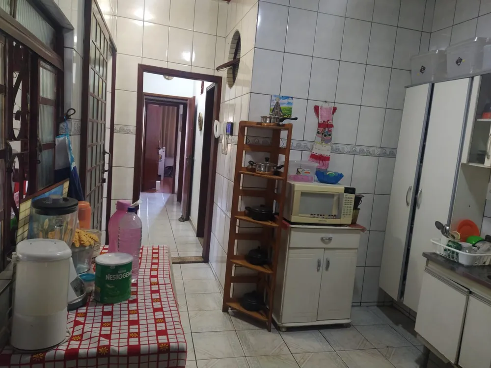 Casa, 4 quartos, 250 m² - Foto 15