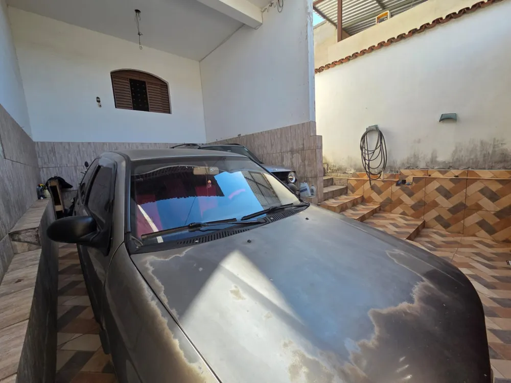Casa, 4 quartos, 191 m² - Foto 2