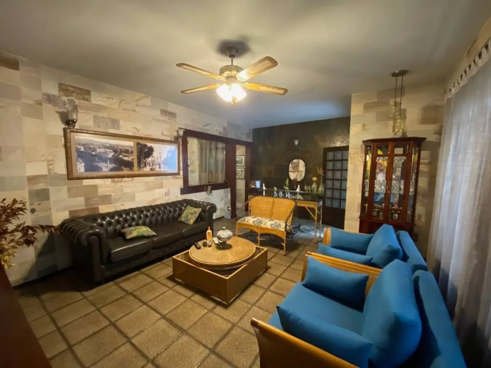 Casa, 3 quartos, 216 m² - Foto 1